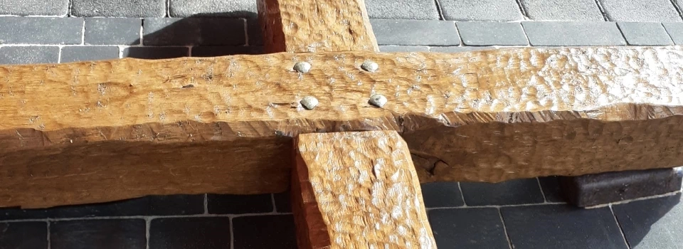 Krzyż w kaplicy